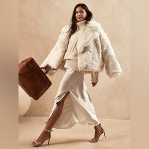 NWT! Banana Republic Transition Cream Reversible Faux Fur Down Jacket - Small